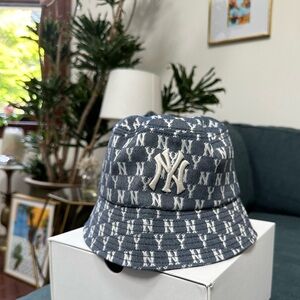 MONOGRAM Jacquard Bucket Hat NEW YORK YANKEES